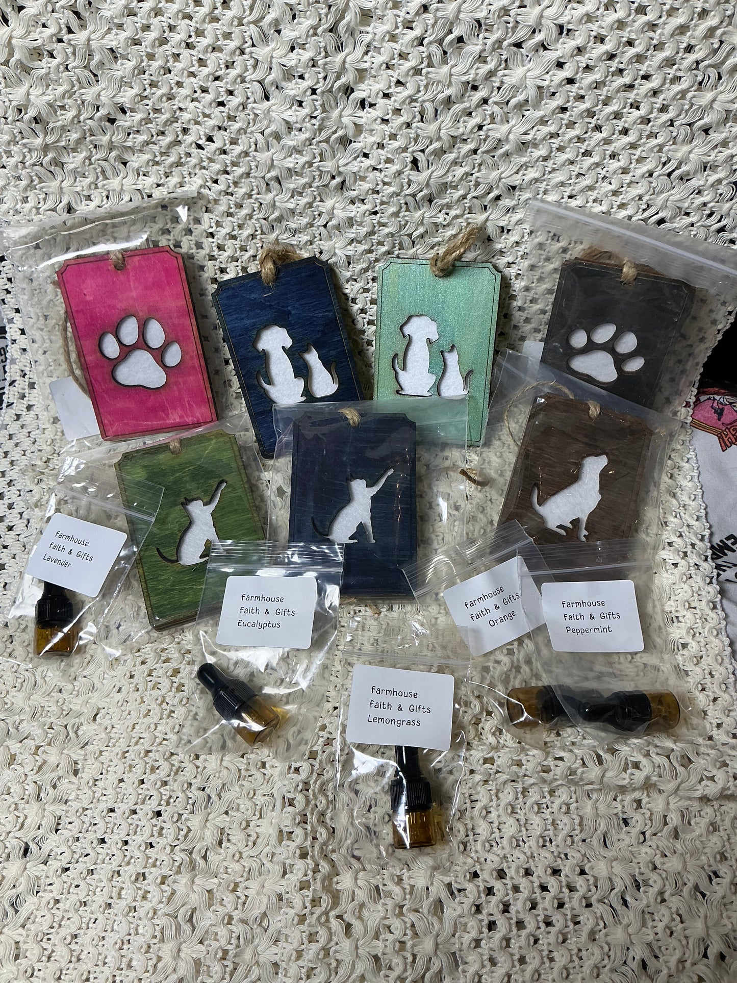 Hanging air freshener with essential oil
