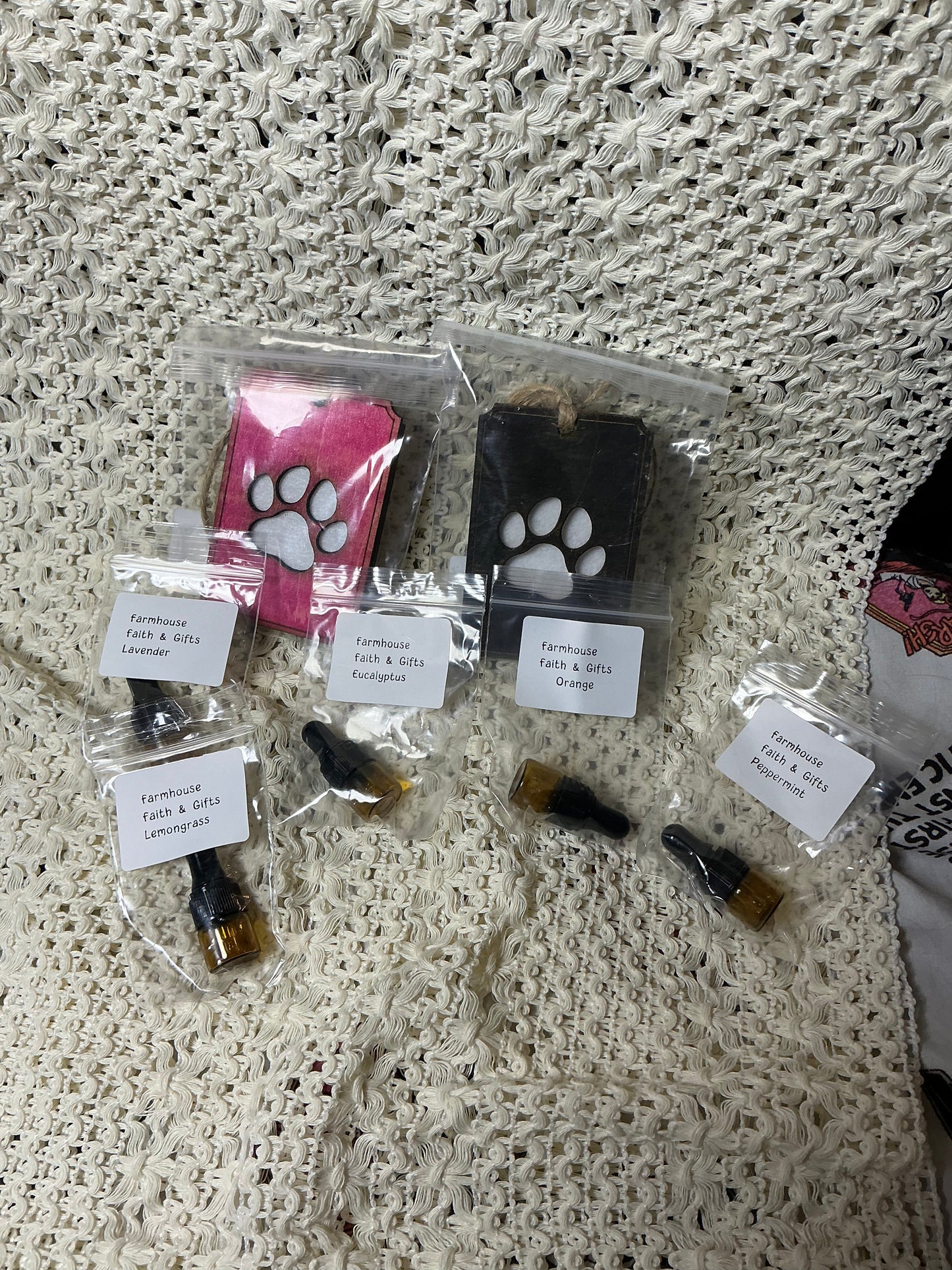 Hanging air freshener with essential oil